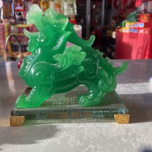 Chinese Feng Shui Green Lion With Red Diamond3